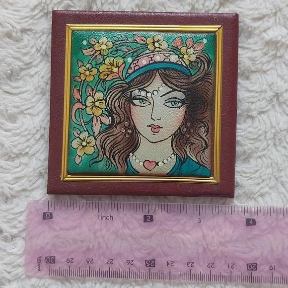 Compact Mirror - Picture 4 of 5